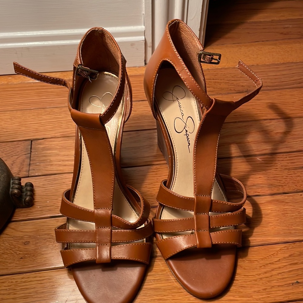 Jessica Simpson Wedges